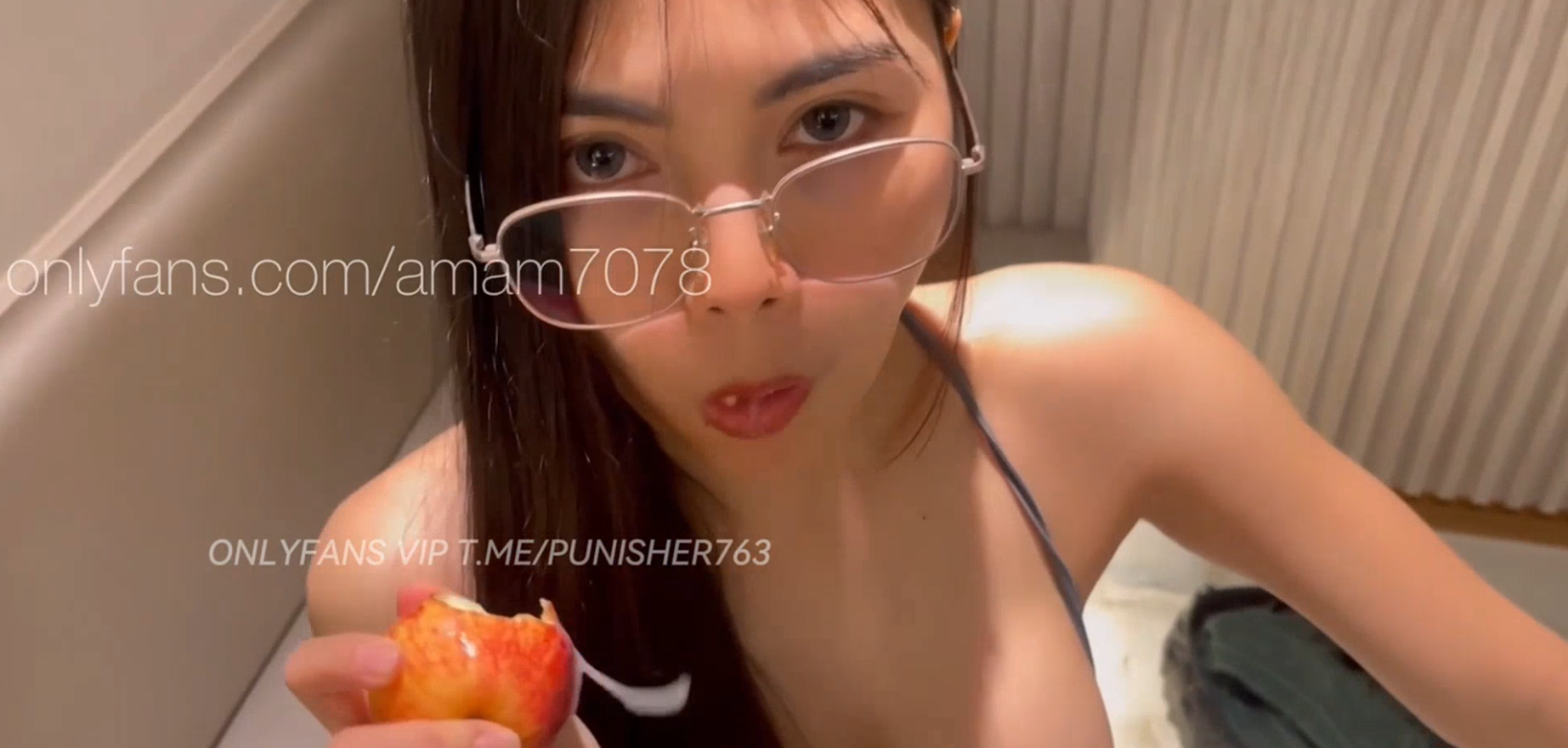 คลิปหลุดคนดัง น้องแอม AMAM7078 เย็ดแล้วปล่อยน้ำเงี่ยนใส่แอปเปิ้ลกิน